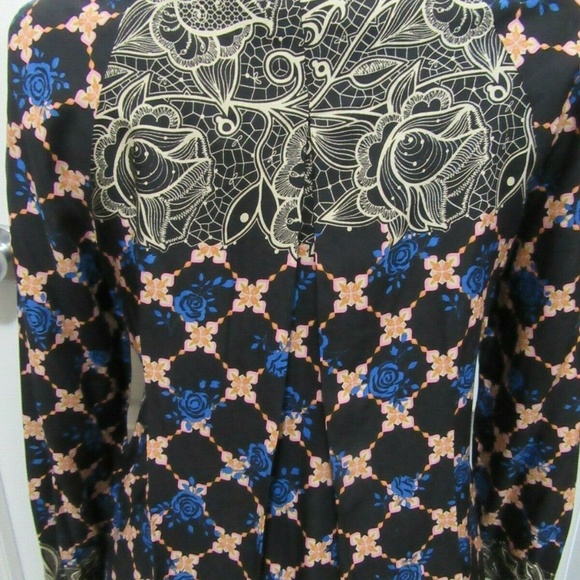 New L/ S Ladies Blouse Look no buttons M & L - Picture 11 of 15